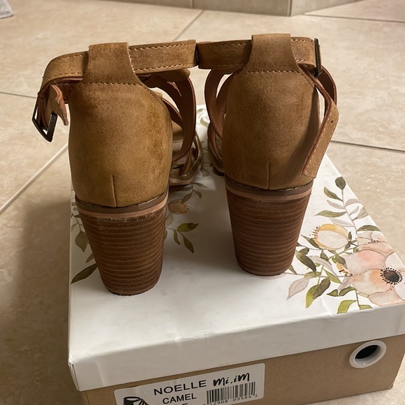 Mi.iM noelle strappy heeled sandal - Picture 8 of 11